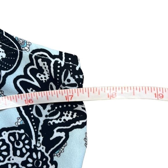 Express Blue Black Floral Print Back Tie Scoop Neck Blouse Tank Top Small Casual - Picture 7 of 8